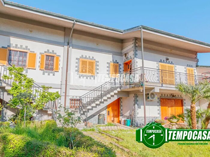 Appartamento con 6 locali in vendita in Via Gudetto, Gudo Visconti