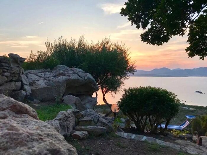 Appartamento trilocale in affitto in Via Fontana Umbrina, Murta Maria Porto Istana, Olbia