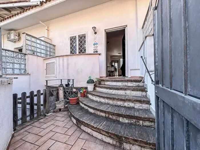 Casa quadrilocale in vendita in Via Giorgio Giorgis, Fiumicino