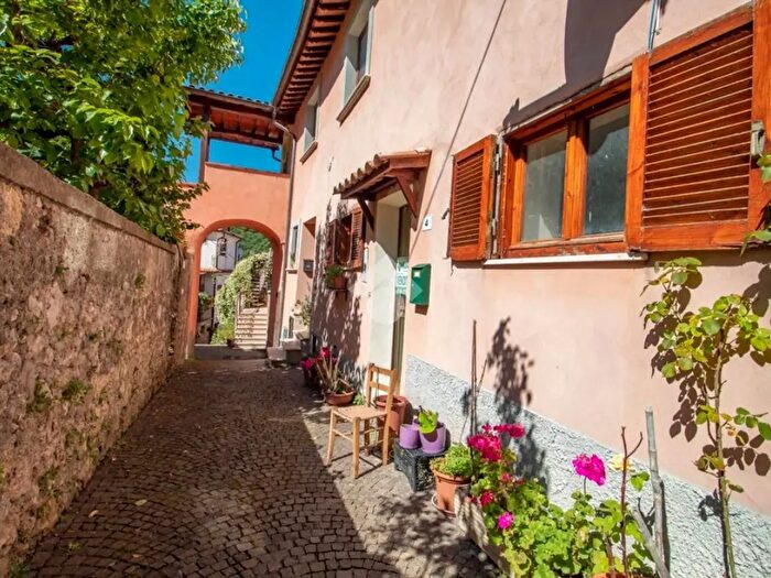 Appartamento trilocale in vendita in Via Pendenza, Cittaducale