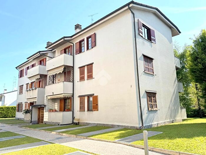 Appartamento bilocale in vendita in Via Puccini, Cesate