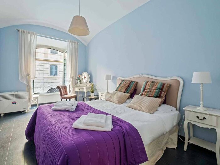 Appartamento quadrilocale in affitto in Via Merulana, Colle Oppio, Roma