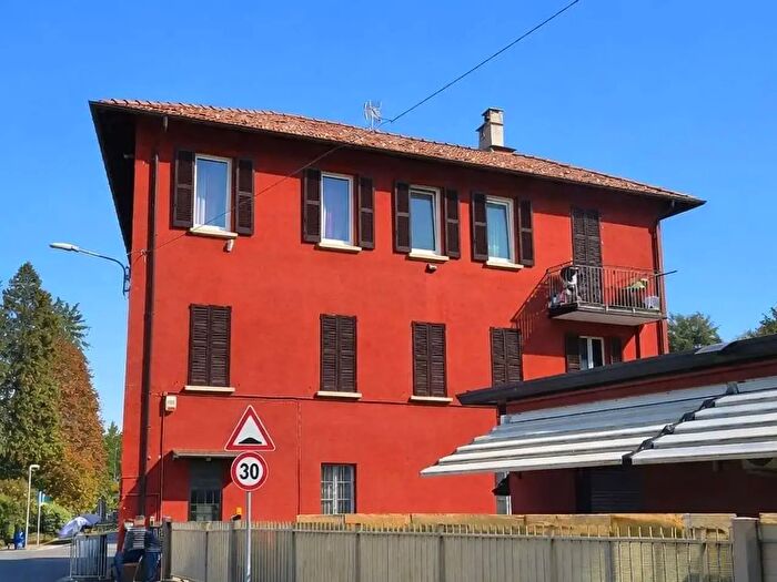 Appartamento trilocale in vendita in Via XX Settembre, Lurate Caccivio