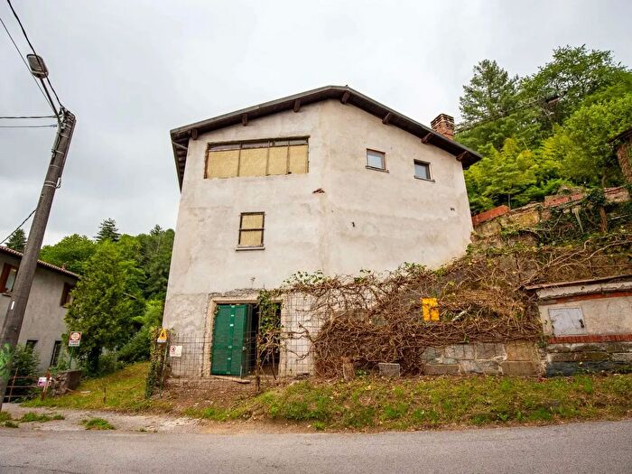 Casa con 5 locali in vendita in Colle Brianza