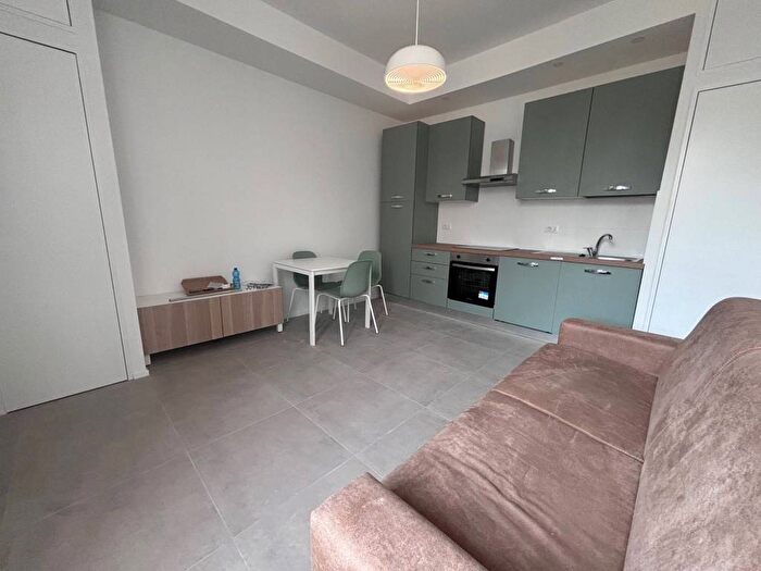 Appartamento bilocale in affitto in Via Giacomo Watt, Barona, Milano
