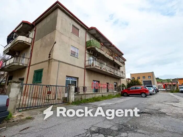 Appartamento trilocale in vendita in Via Conti di Loritello B, Catanzaro