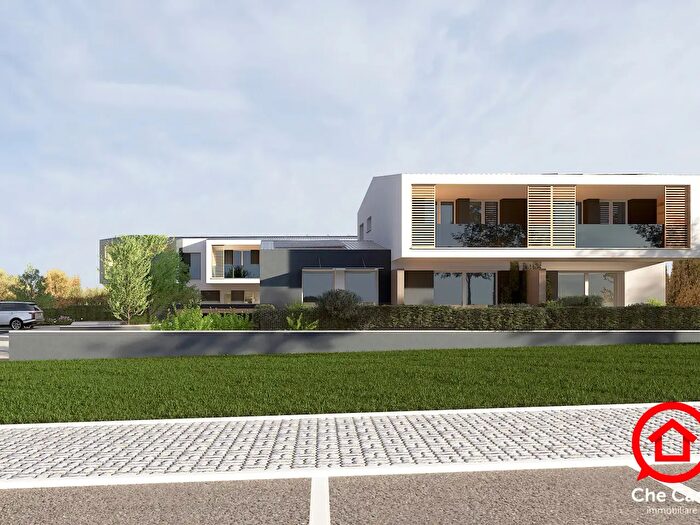 Appartamento trilocale in vendita in Via Lambruschini, Cesena