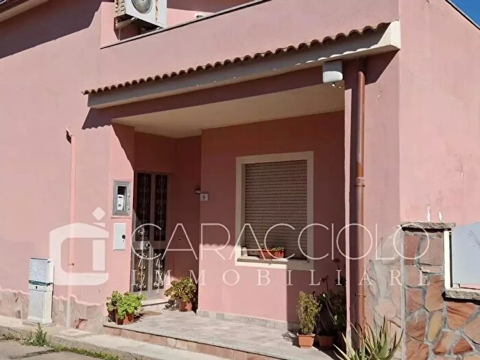 Appartamento trilocale in vendita in Olbia