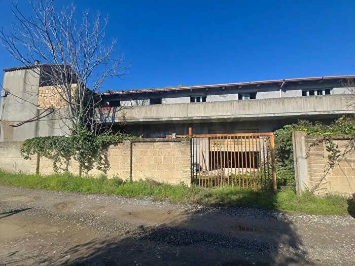 Casa con 8 locali in vendita in Contrada Vallemerlo, Francavilla Al Mare