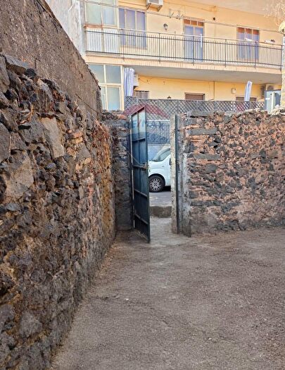 Casa monolocale in vendita in Via Chiapparizzo, Mascalucia