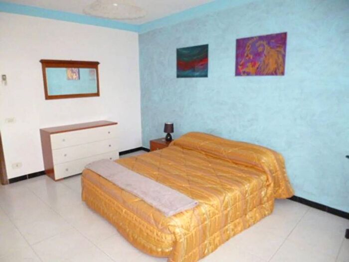 Appartamento quadrilocale in affitto in Neighbourhood Cattedrale Ecce, Centro, Ragusa