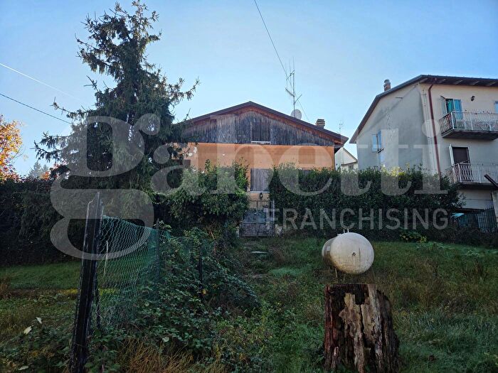 Casa con 5 locali in vendita in Via dellAppennino, San Benedetto Val Di Sambro