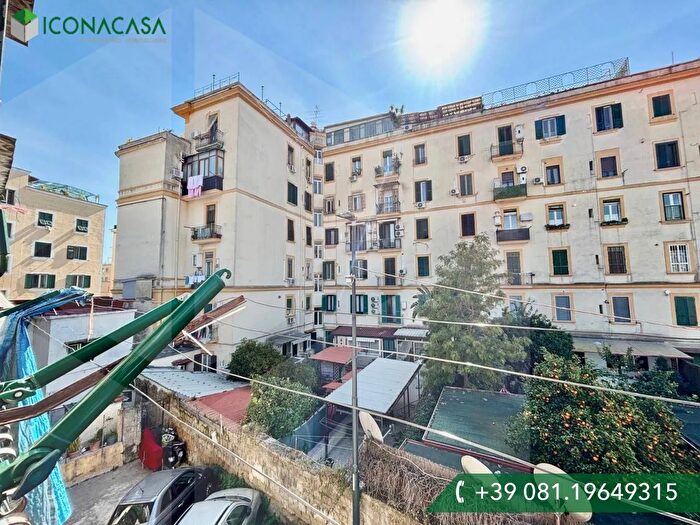 Appartamento bilocale in vendita in Viale Gesuiti, Napoli