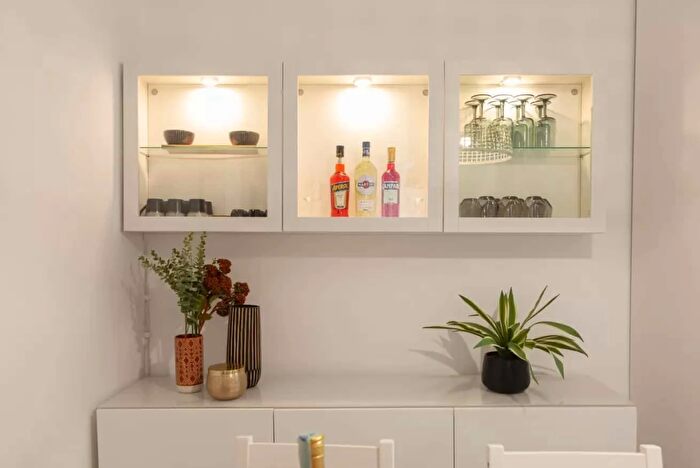 Appartamento monolocale in affitto in Via Nino Bixio, Milano