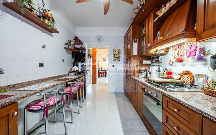 Case in Vendita e in Affitto - 3