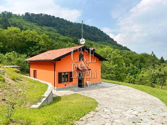 Casa con 6 locali in vendita in Romagnese