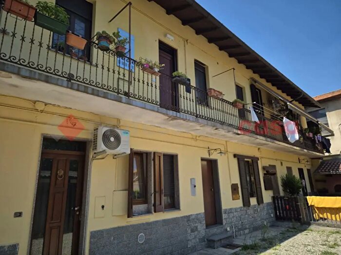 Appartamento trilocale in vendita in Via Libertà, San Vittore Olona