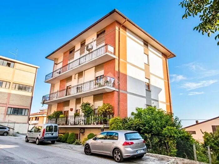 Appartamento con 5 locali in vendita in Via Balcani, Monte Urano