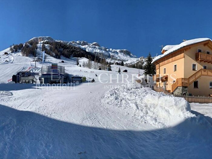 Appartamento trilocale in affitto in Via PaluaciaAraba, Livinallongo del Col di Lana