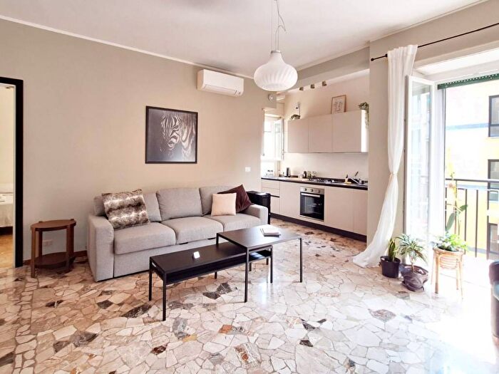 Appartamento bilocale in affitto in Via Teodosio, Città Studi, Milano