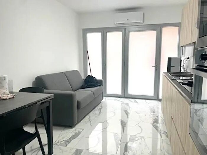 Appartamento trilocale in affitto in Catanzaro