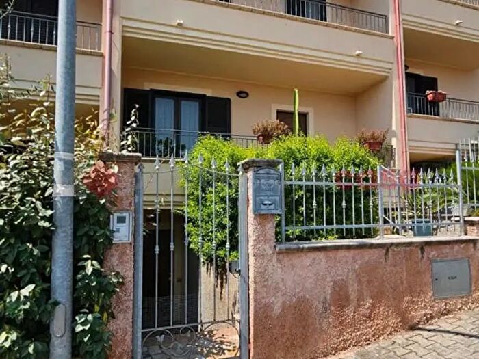 Casa in vendita in Via I Maggio, Montepaone