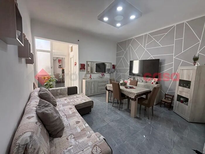 Appartamento trilocale in vendita in Via Temenide, Taranto