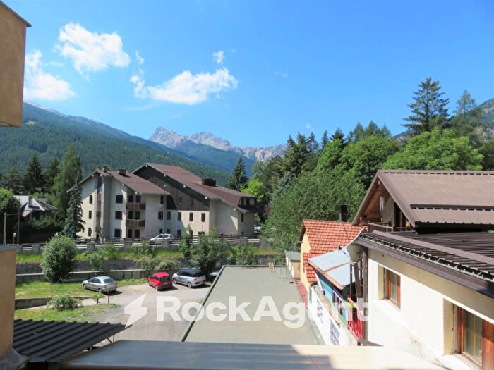 Appartamento bilocale in affitto in Via G F Medail, Centro, Bardonecchia