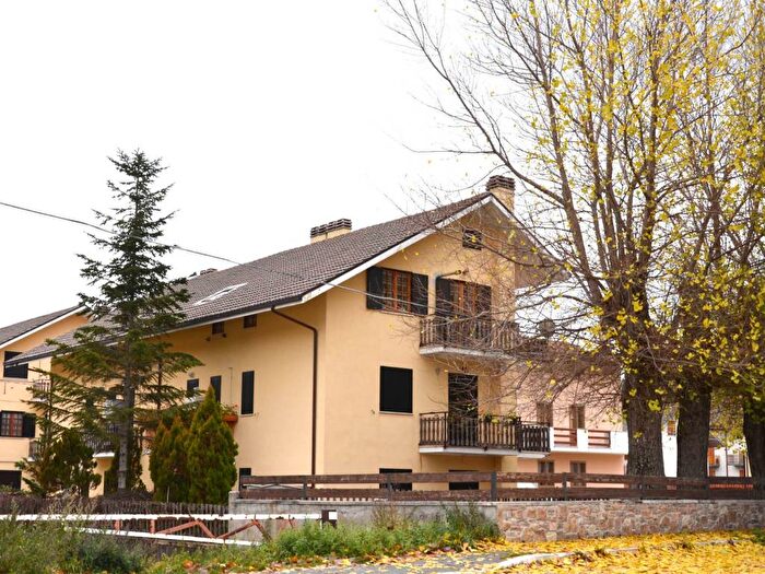 Appartamento bilocale in affitto in Strada Statale del Parco Regionale SirenteVelino, Ovindoli