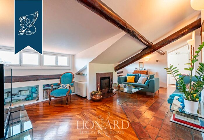 Appartamento trilocale in vendita in Milano