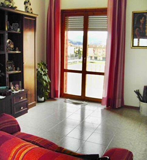 Appartamento con 5 locali in vendita in Via Montegrappa, Jesi