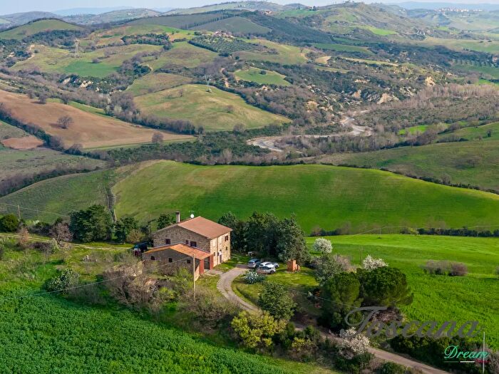 Casa con 6 locali in vendita in Località Granaione, Campagnatico
