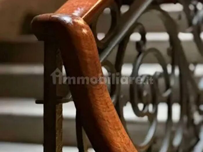 Appartamento con 6 locali in vendita in Via Rovani, Milano