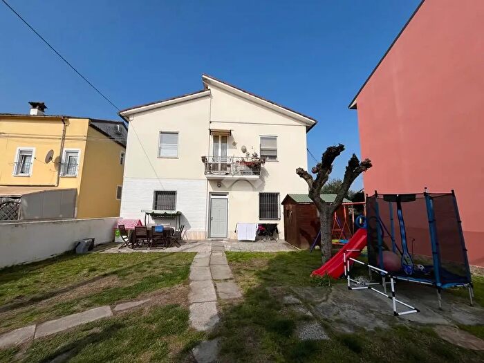 Appartamento quadrilocale in vendita in Via Carraia Bezzi, Ravenna