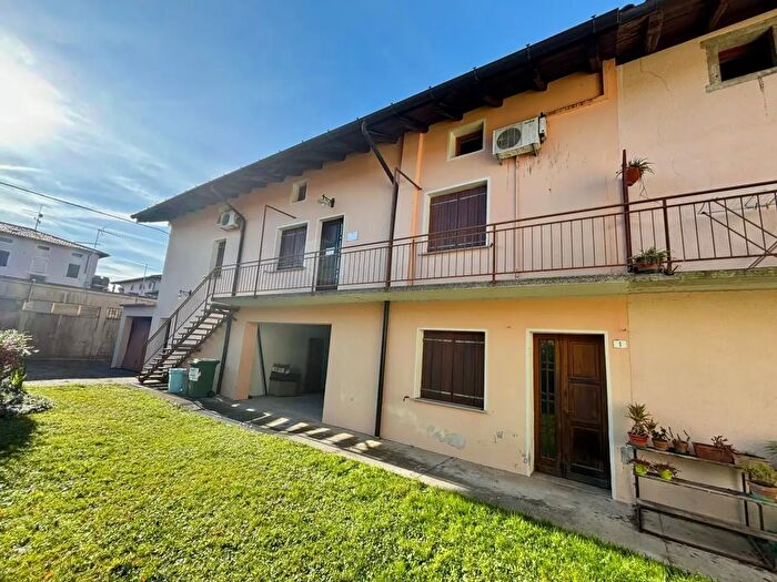 Casa quadrilocale in vendita in Sequals