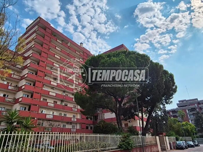 Appartamento con 5 locali in vendita in Via Giulio Petroni, Bari