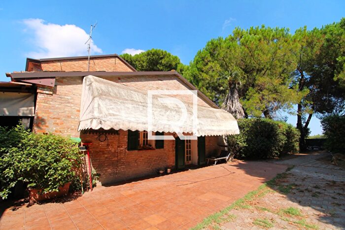 Casa con 6 locali in vendita in Via Cesenatico Cesenatico, Cesenatico