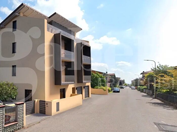 Appartamento con 5 locali in vendita in Via Sandro Botticelli, Modena