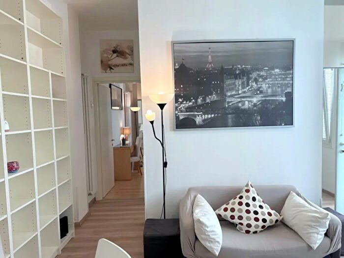 Appartamento trilocale in vendita in Via degli Zabarella, Padova