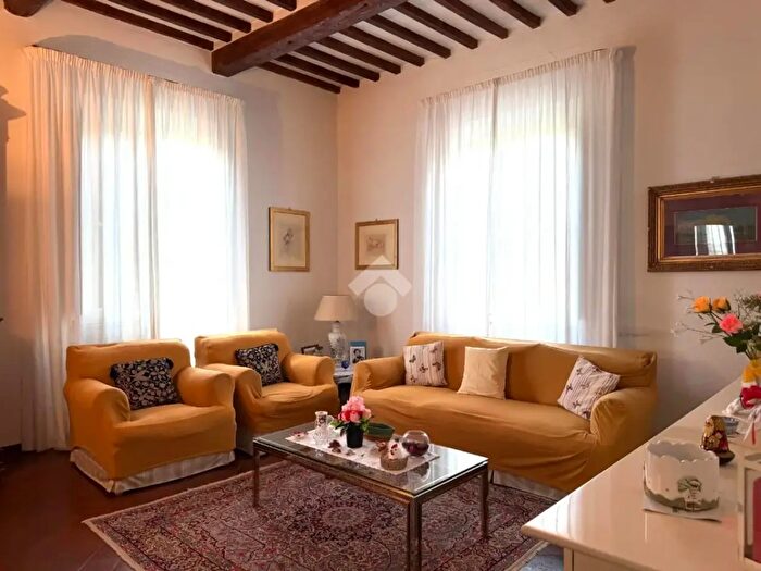 Casa quadrilocale in vendita in Via Ponte ai Pini, Altopascio