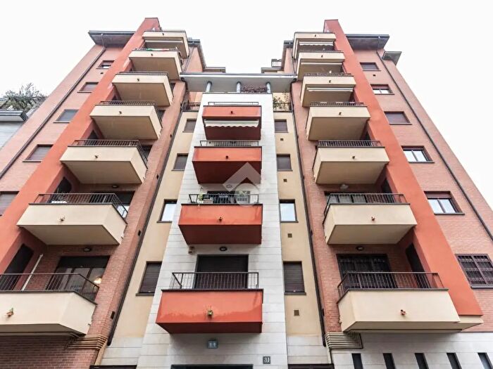 Appartamento bilocale in affitto in Via Bolzano, Milano