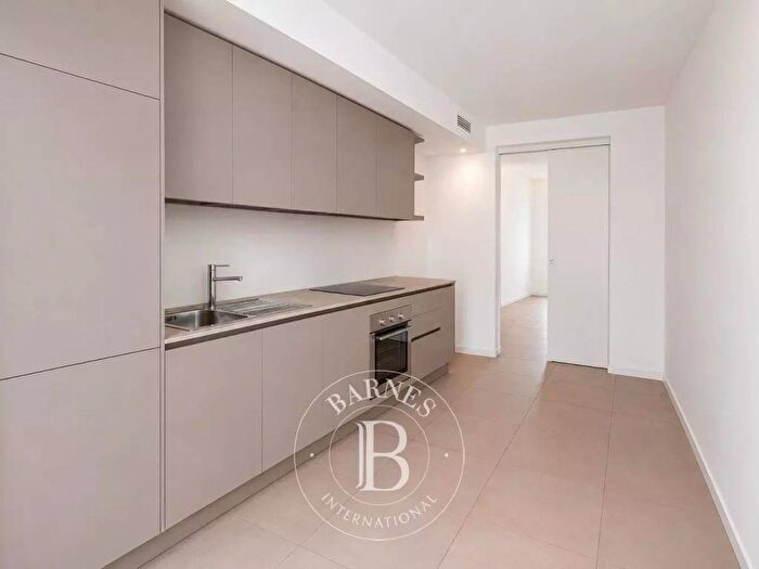 Appartamento bilocale in affitto in Via dei Fabbri, Carrobbio, Milano
