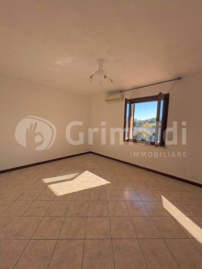 Appartamento con 10 locali in vendita in Passaggio di Bettona, Bettona