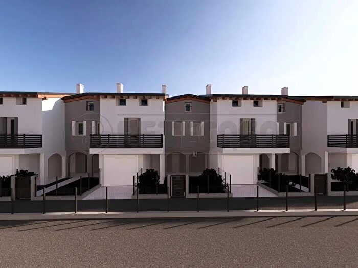 Casa con 5 locali in vendita in Bolzano Vicentino