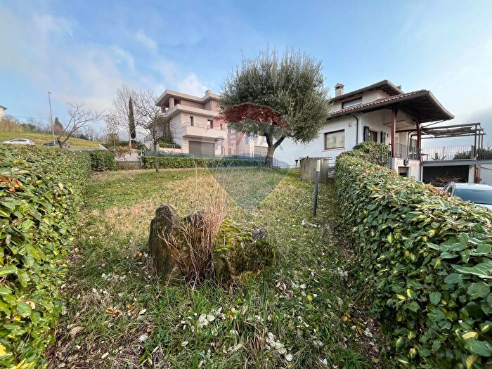 Casa con 6 locali in vendita in San Marino