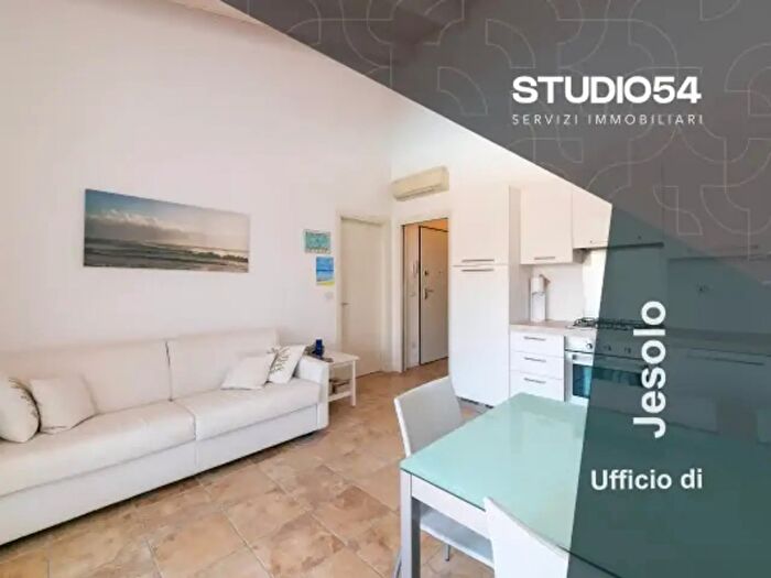 Appartamento trilocale in vendita in Via Tredici Martiri, Jesolo