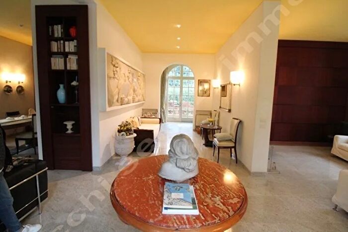 Casa con 5 locali in affitto in Via Ammiraglio Morin a, Forte Dei Marmi