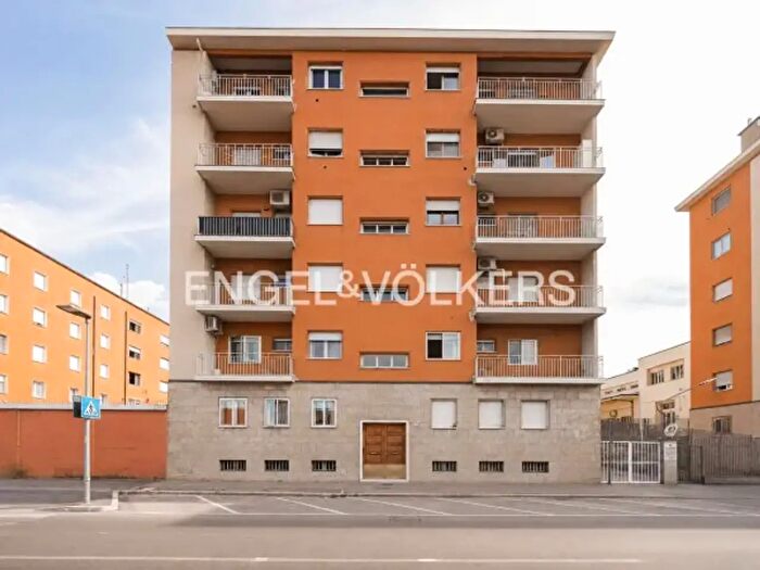 Appartamento trilocale in vendita in Via Paolo Bovi Campeggi, Bologna