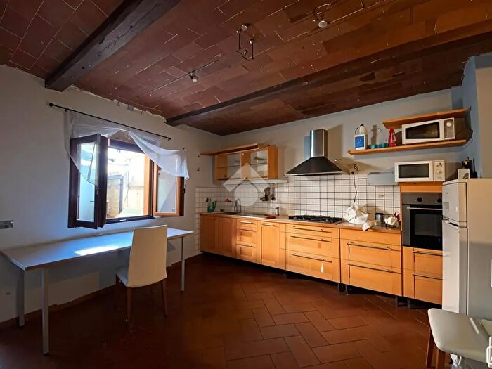 Appartamento quadrilocale in vendita in Via San Silvestro, Prato