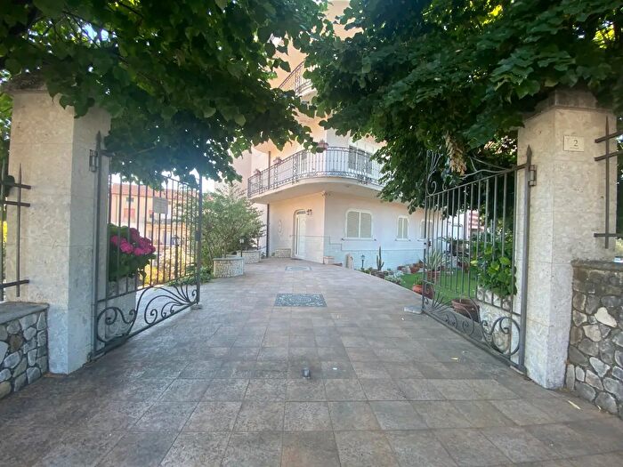 Appartamento quadrilocale in vendita in Viale della Libertà, Apice